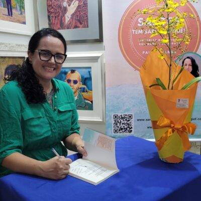 Paula Azenha, autora de O livro “Santos Tem Sabor de Quê?: Histórias e Tradições Culinárias da Cidade”