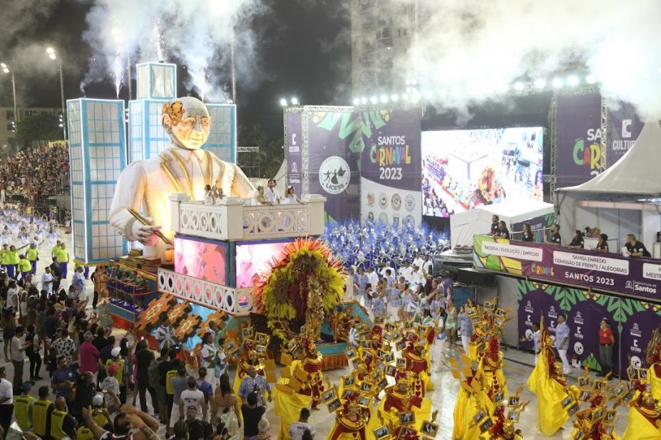 Carnaval de Santos - carros alegóricos